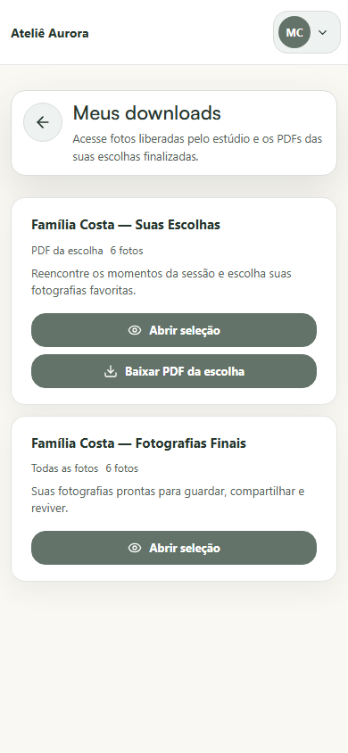 Área de downloads do Portal do Cliente do Ateliê Aurora em um celular.